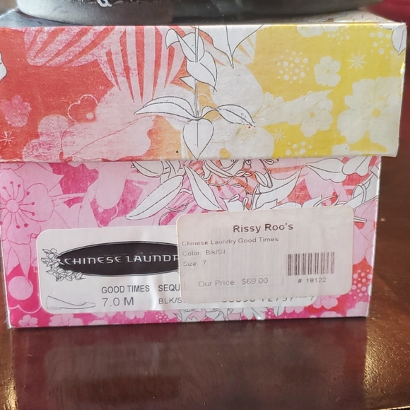 GUC Chinese Laundry Sequin Flats - Picture 6 of 6